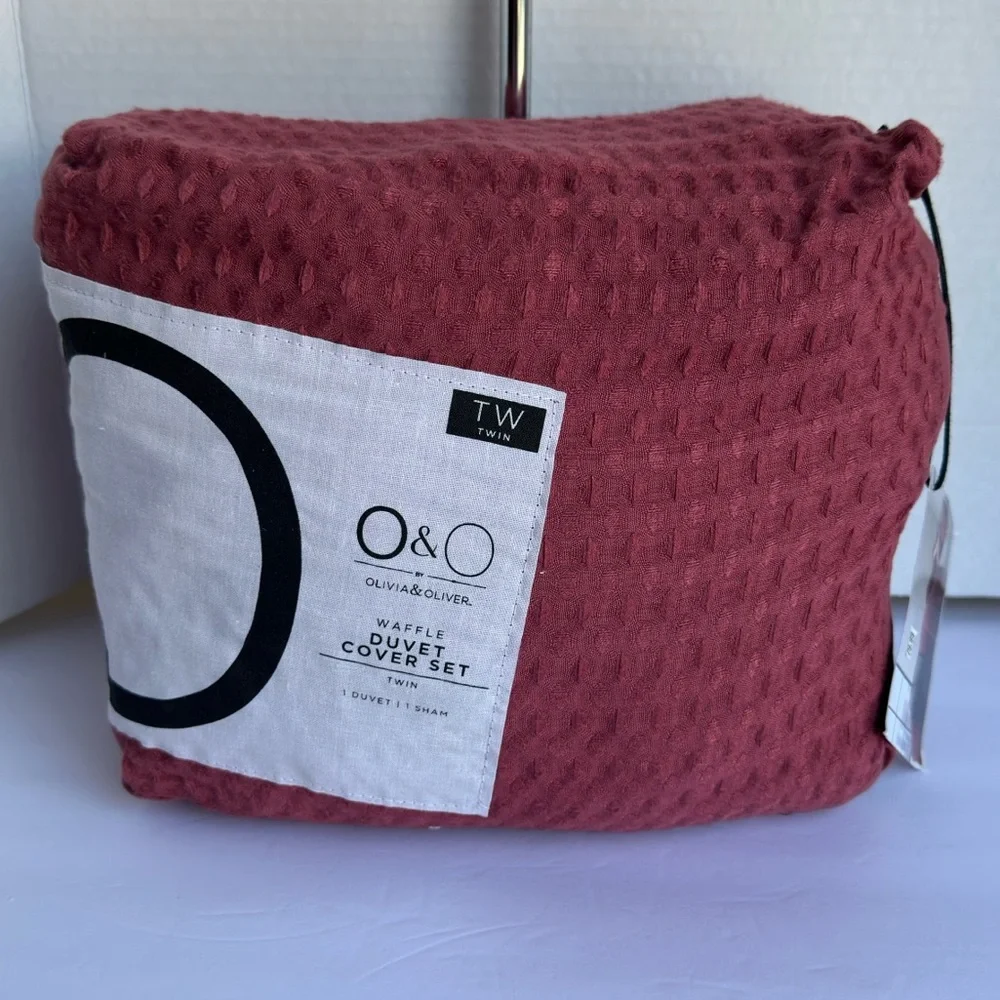 Olivia & Oliver Waffle Duvet Cover Set in Twin size.